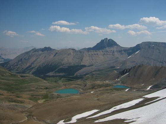 twinlakesonskylinetrail.jpg